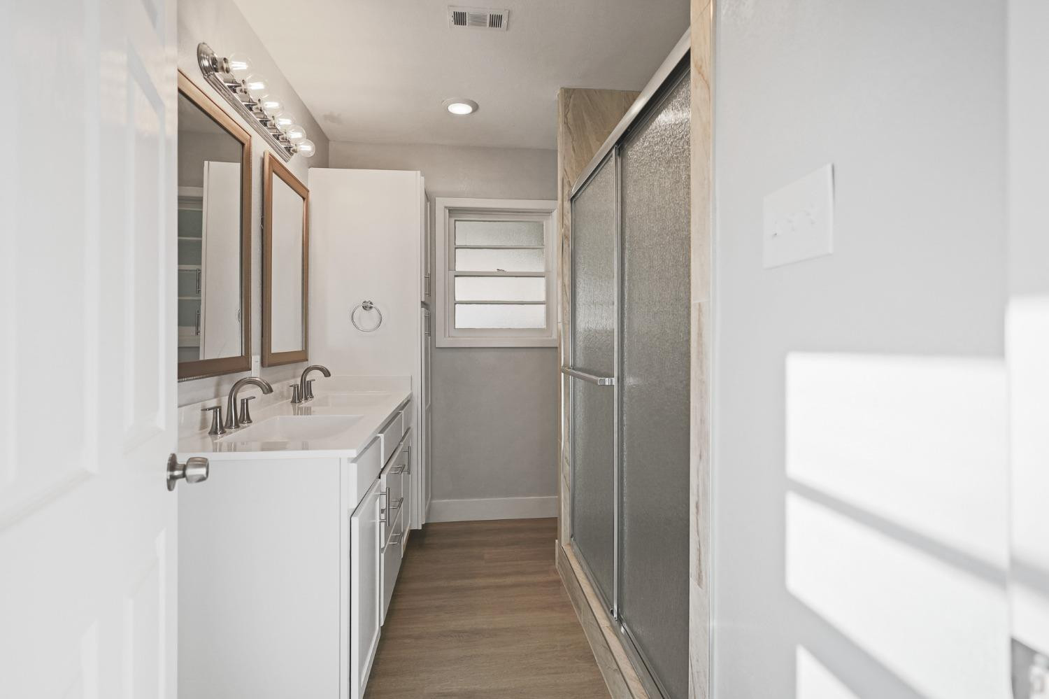 Lubbock, Texas 79414, United States, 4 Bedrooms Bedrooms, ,2 BathroomsBathrooms,Residential,Active,153731