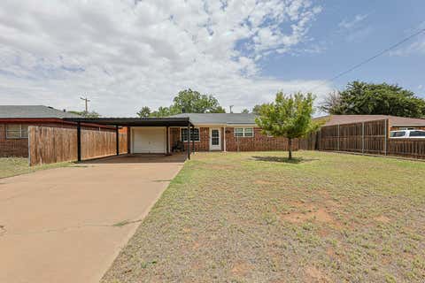 Photo of 834 9th Street, Wolfforth, TX 79382 (MLS # 202608962)