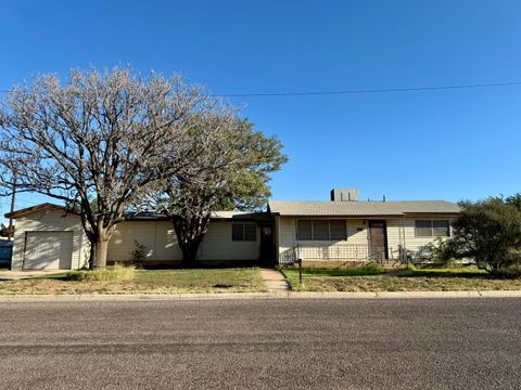 Hunt Realty - Denver City and Plains, TX Real Estate 2 202 W 9th Street Denver City TX 79323
