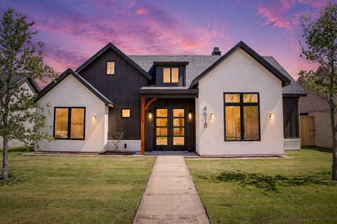 Photo of 4618 138th Place, Lubbock, TX 79424 (MLS # 202611378)