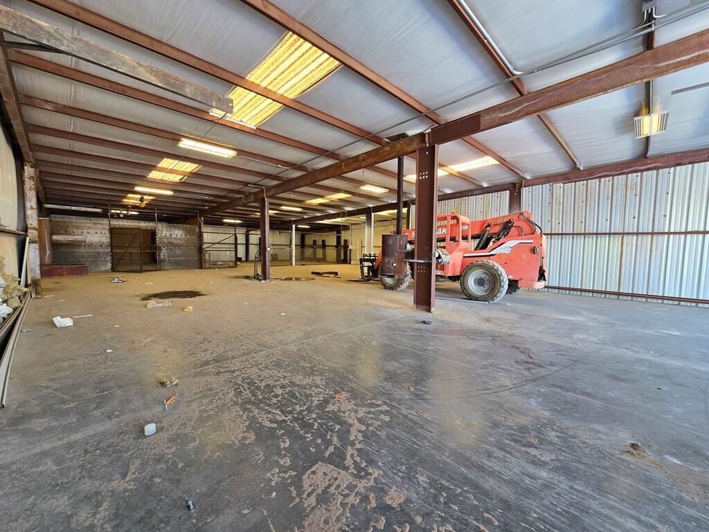 1505 W County Rd 117