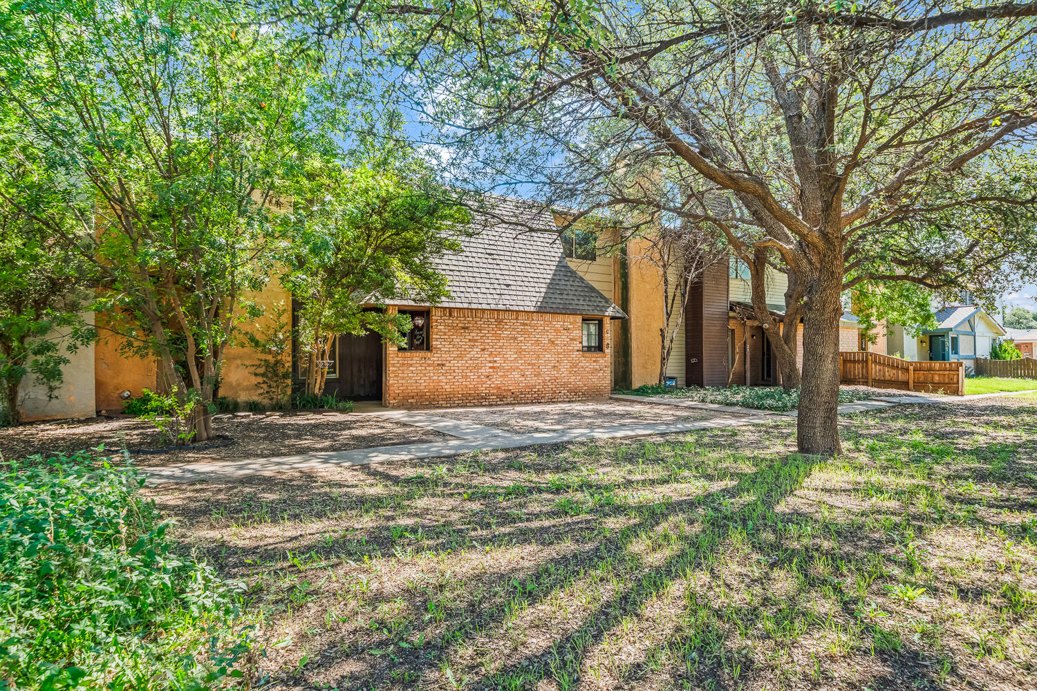 8633 Knoxville Drive C27