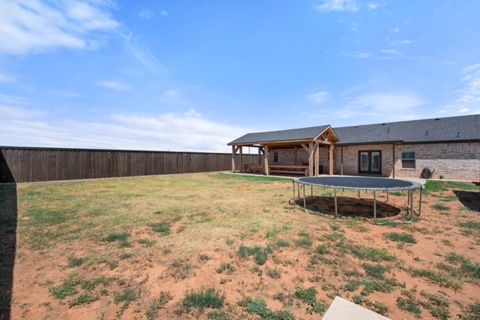 A home in Slaton