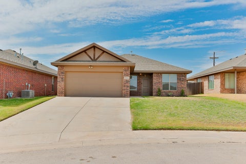 Photo of 9804 Avenue R, Lubbock, TX 79423 (MLS # 202613074)