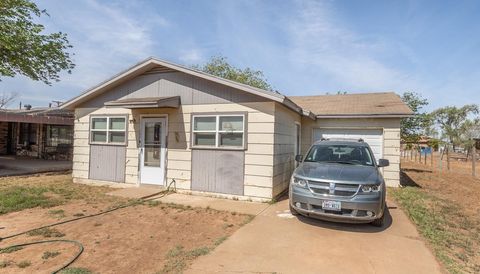 A home in Slaton