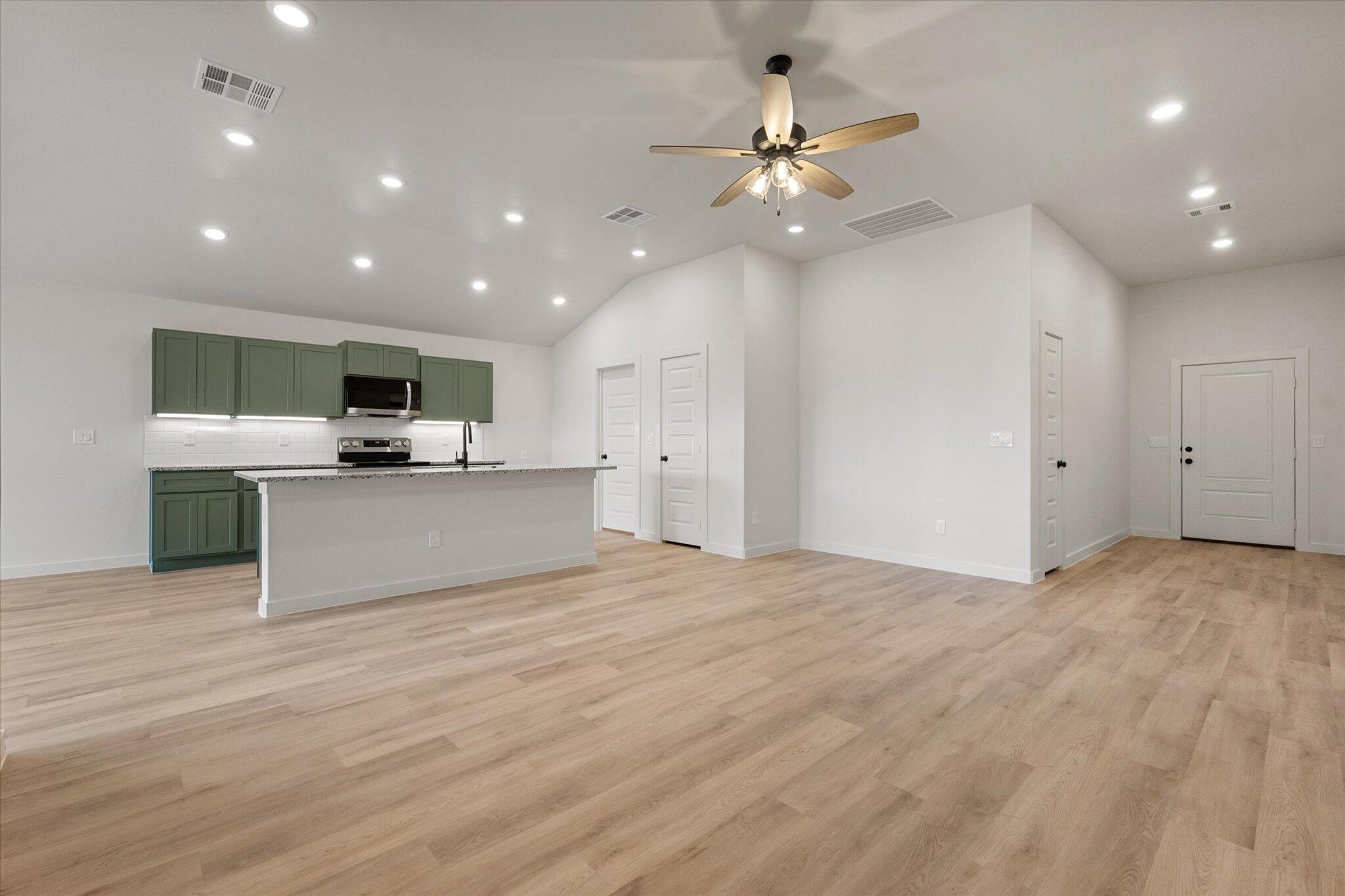 2412 Aberdeen Avenue