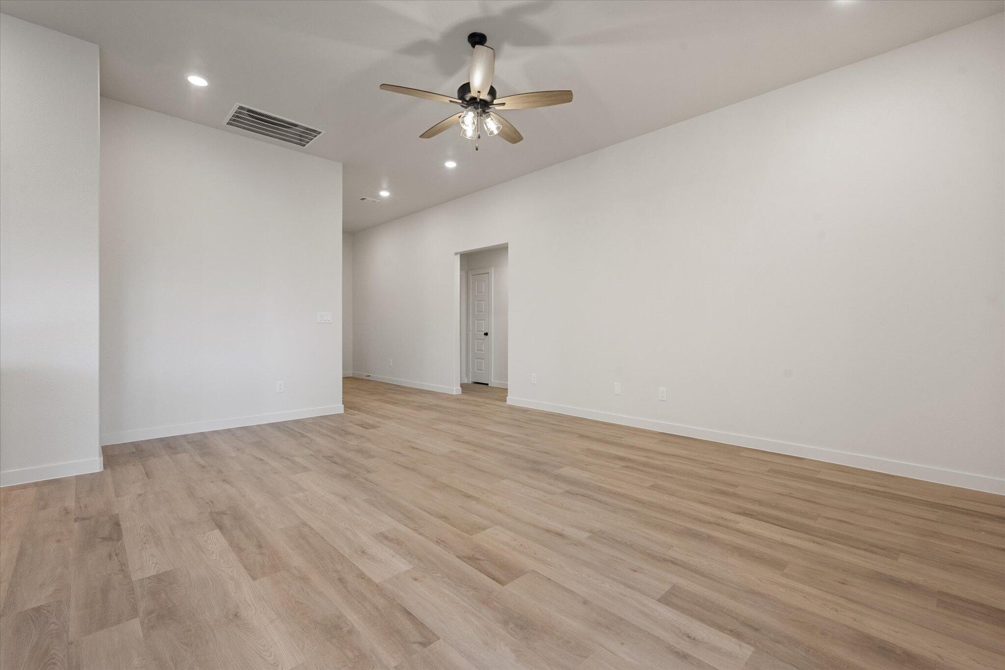 2412 Aberdeen Avenue