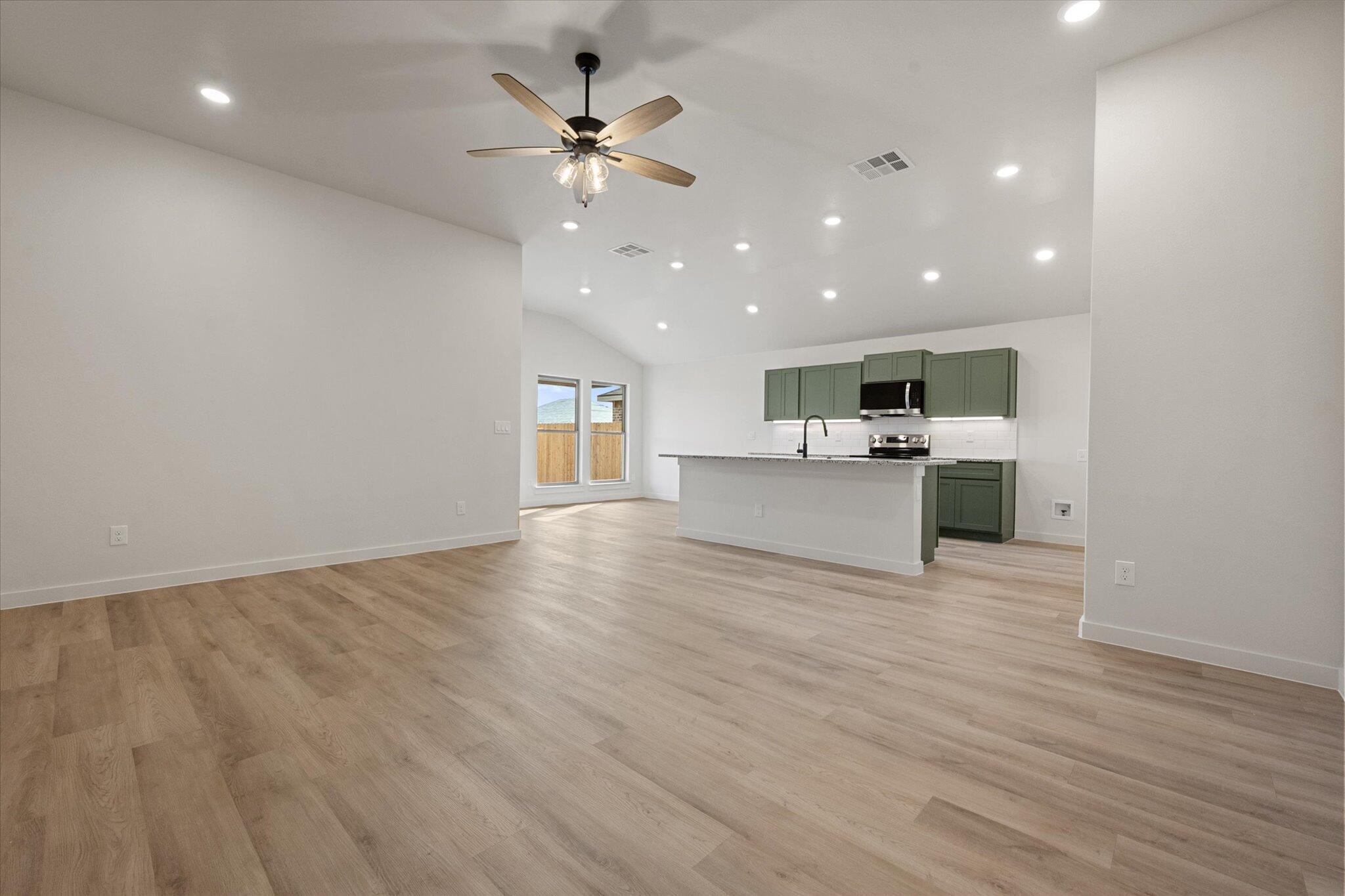 2412 Aberdeen Avenue