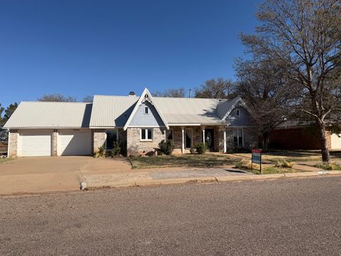 Photo of 610 N 23rd Street, Lamesa, TX 79331 (MLS # 202603662)