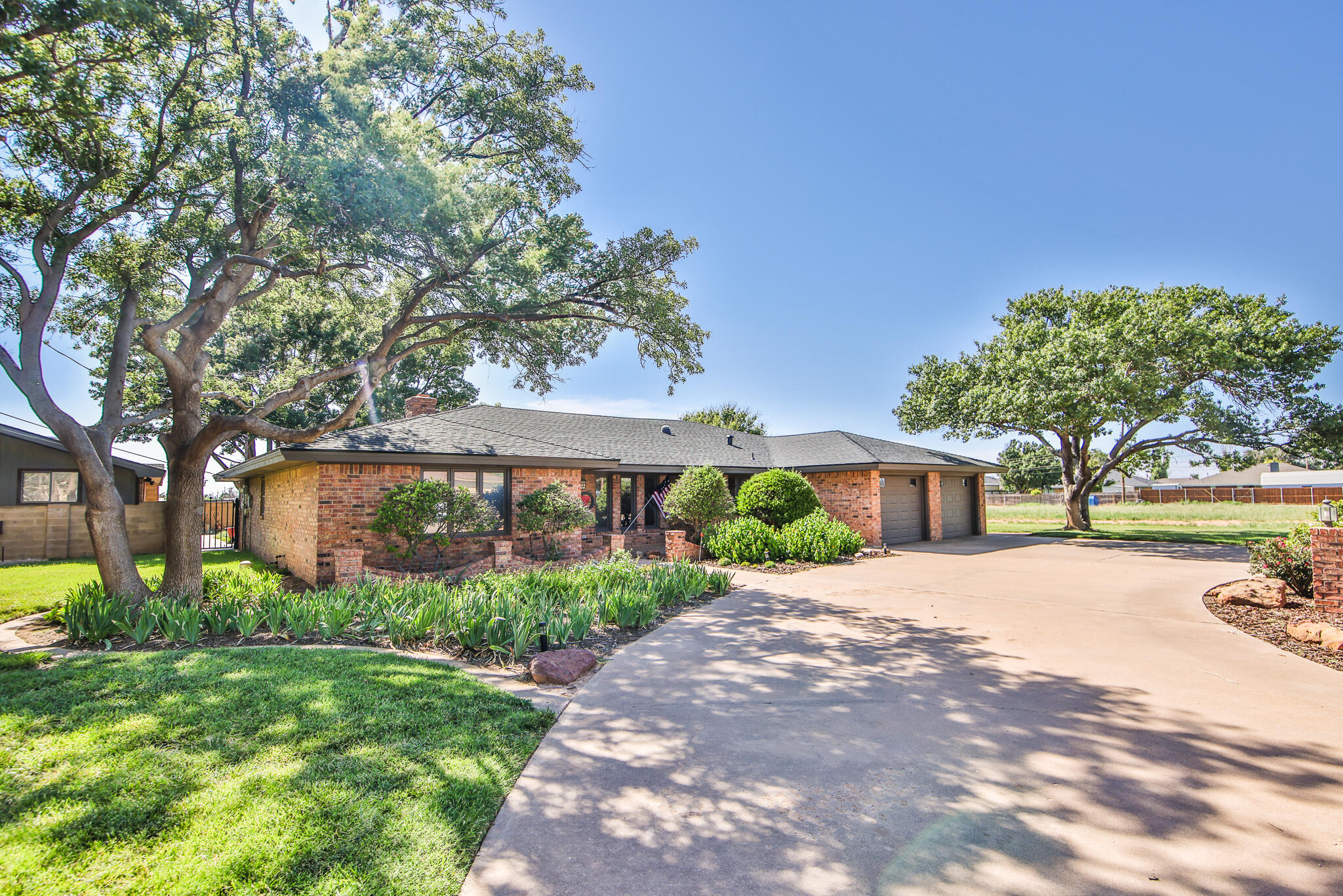 400 N Sherman Avenue