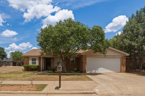 Photo of 3532 102nd Street, Lubbock, TX 79423 (MLS # 202607279)
