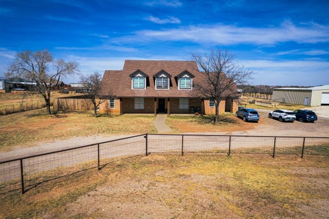 Photo of 5808 County Rd 7620, Lubbock, TX 79424 (MLS # 202612075)