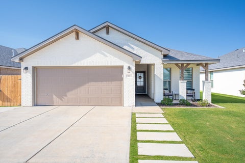 Photo of 2013 140th Street, Lubbock, TX 79423 (MLS # 202611235)