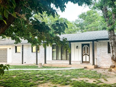 A home in Littlefield