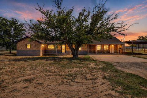 Photo of 104 6th Street, Whitharral, TX 79380 (MLS # 202606813)