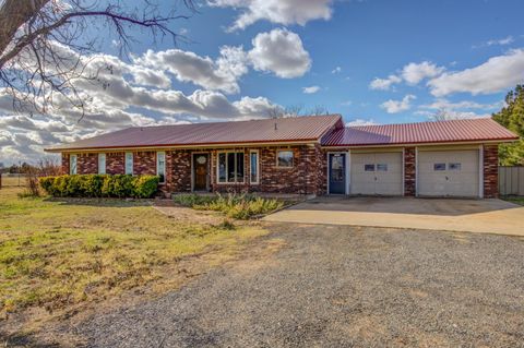 A home in Tahoka