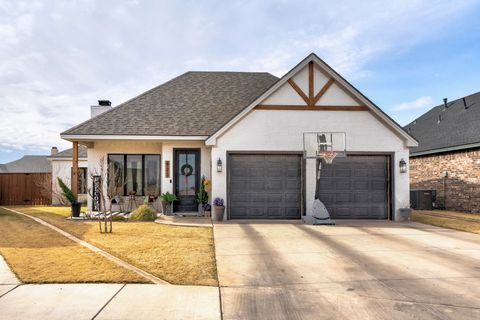 Photo of 823 N 6th Circle, Wolfforth, TX 79382 (MLS # 202603442)