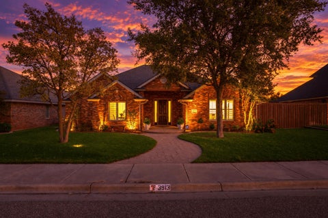 Photo of 3913 100th Street, Lubbock, TX 79423 (MLS # 202613785)