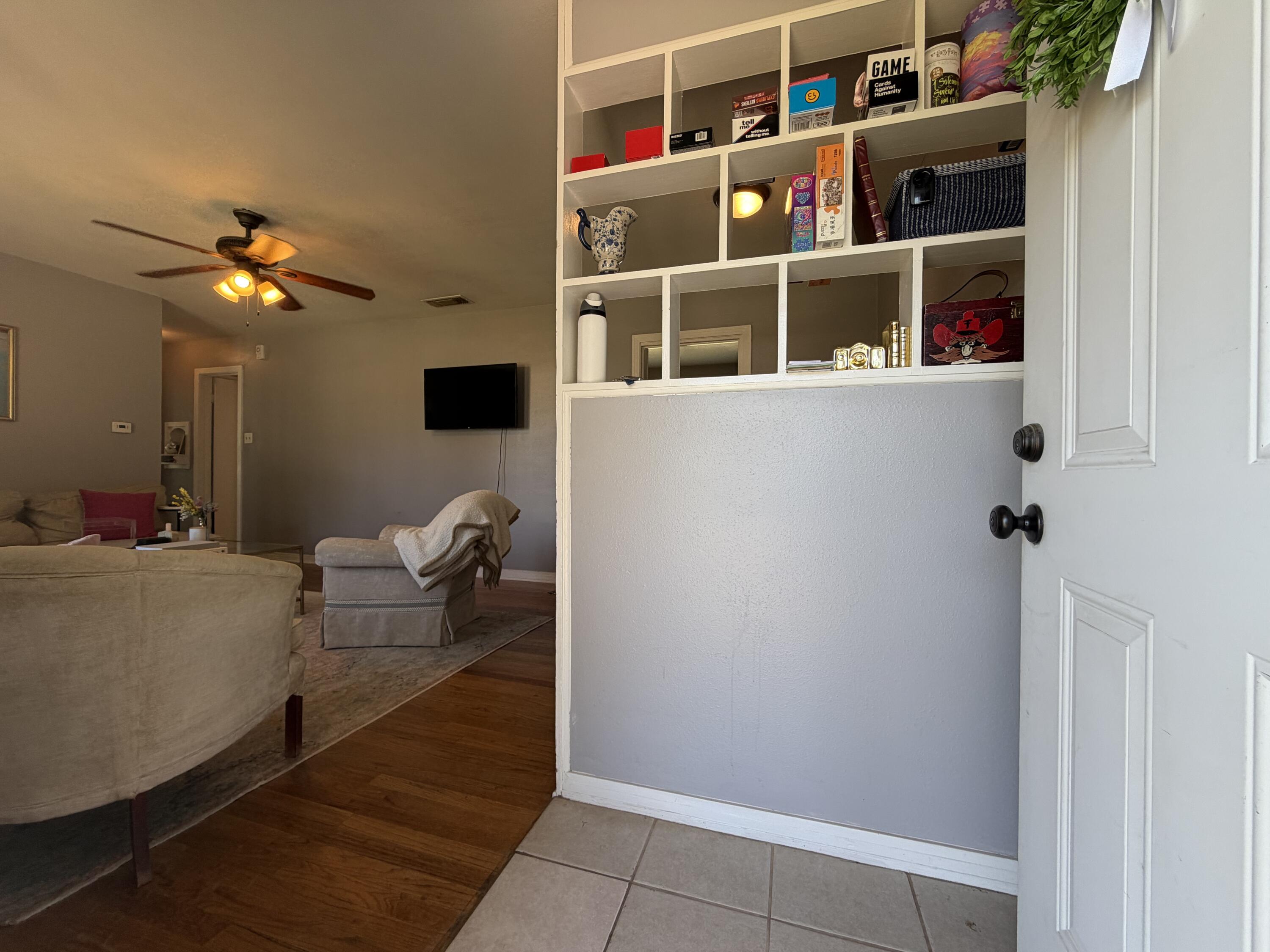 4407 37th Street - Photo 2