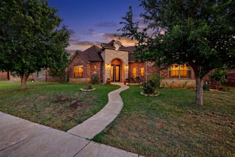 Photo of 6311 77th Street, Lubbock, TX 79424 (MLS # 202606106)