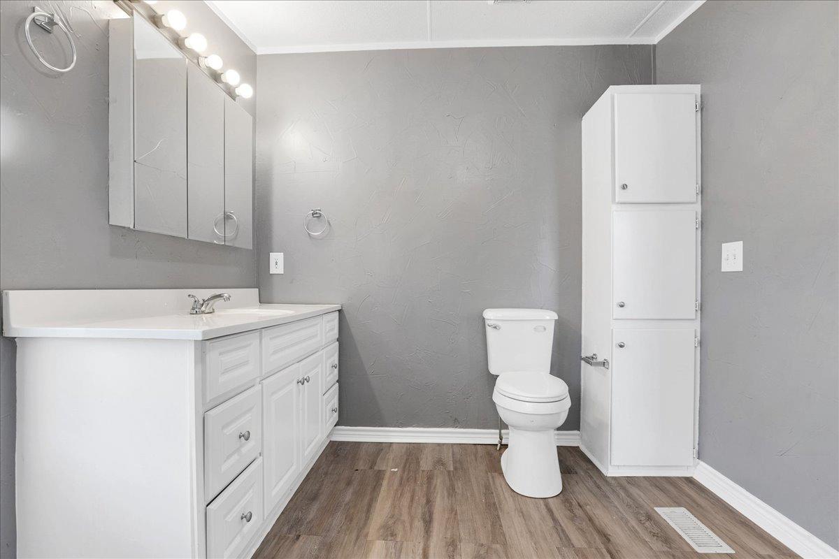 Lubbock, Texas 79415, United States, 3 Bedrooms Bedrooms, ,2 BathroomsBathrooms,Residential,Active,52806