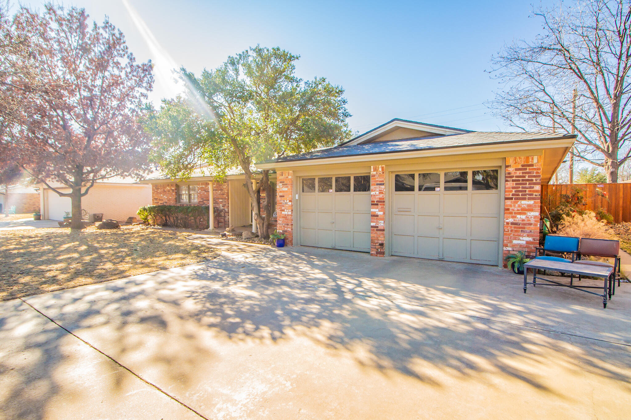 6116 Louisville Drive