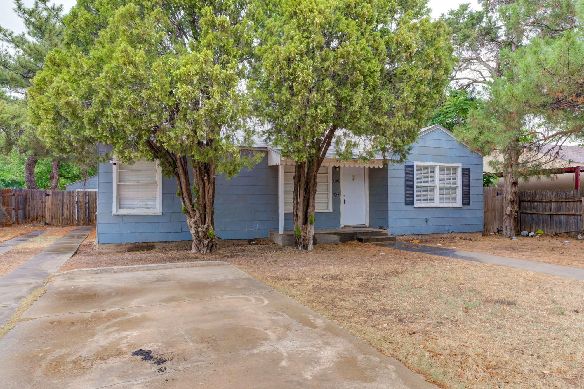 Photo 1 of 26 — 2206 32nd Street, Lubbock, TX 79411