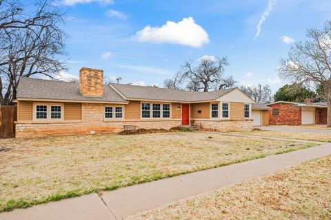 Photo of 3104 26th Street, Lubbock, TX 79410 (MLS # 202603051)
