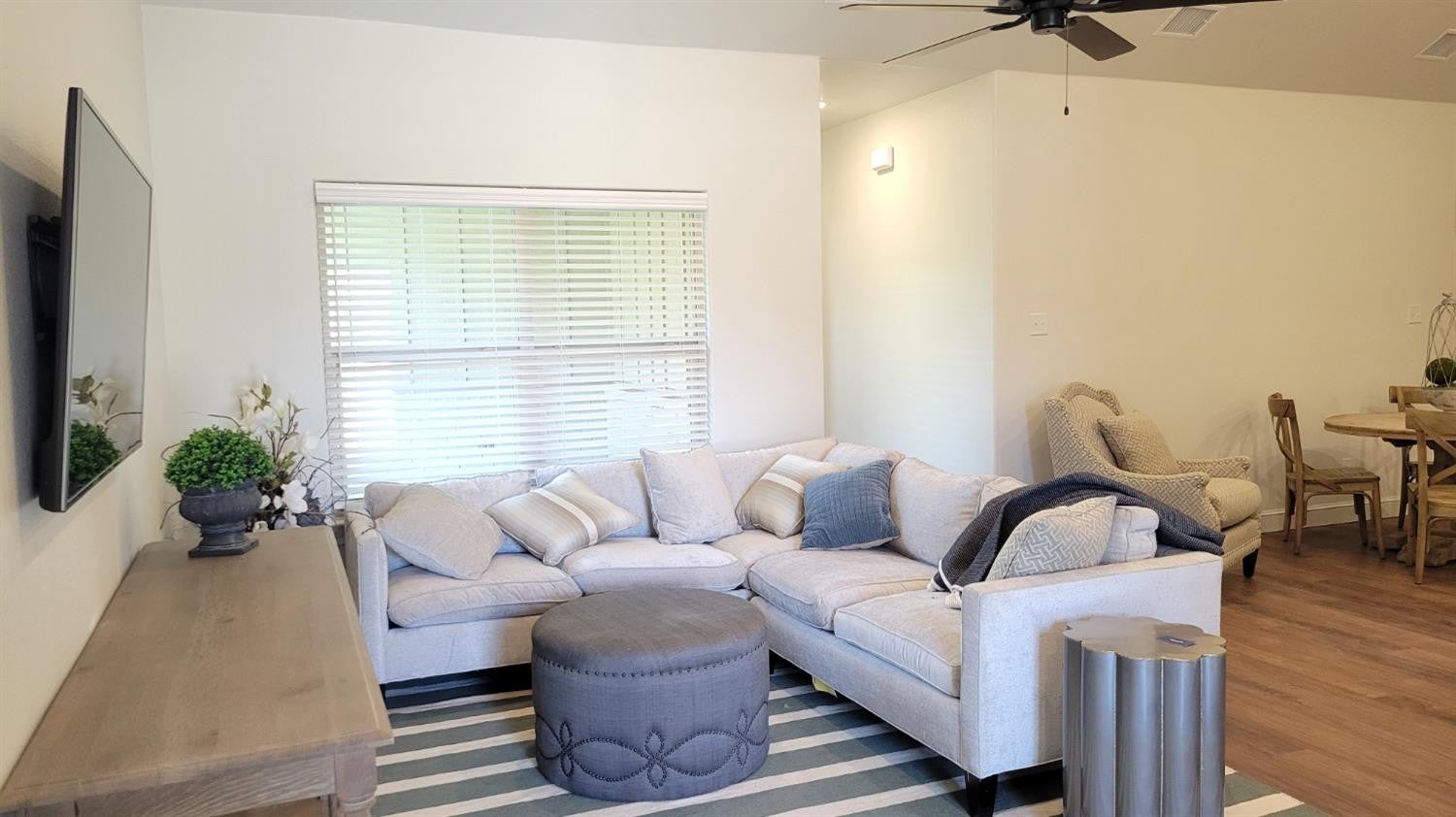 7120 Package Property Street