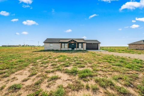 A home in Slaton