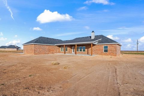 A home in Slaton