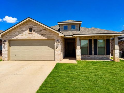 Photo of 2916 Cottonwood Avenue, Wolfforth, TX 79382 (MLS # 202607049)