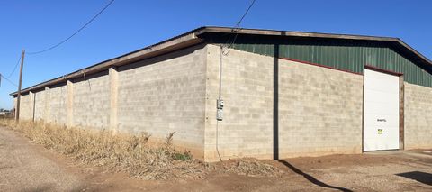 862 N Q Avenue Lamesa TX 79331