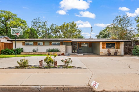 Photo of 3615 47th Street, Lubbock, TX 79413 (MLS # 202614305)