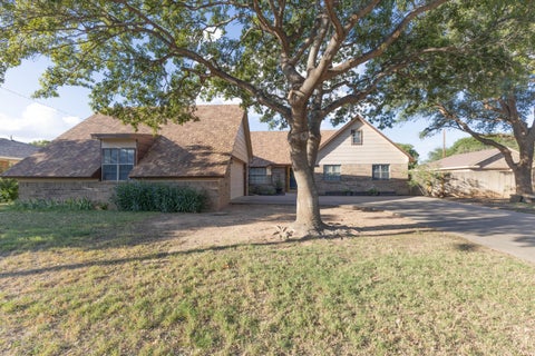 Photo of 1411 6th Street, Shallowater, TX 79363 (MLS # 202613802)