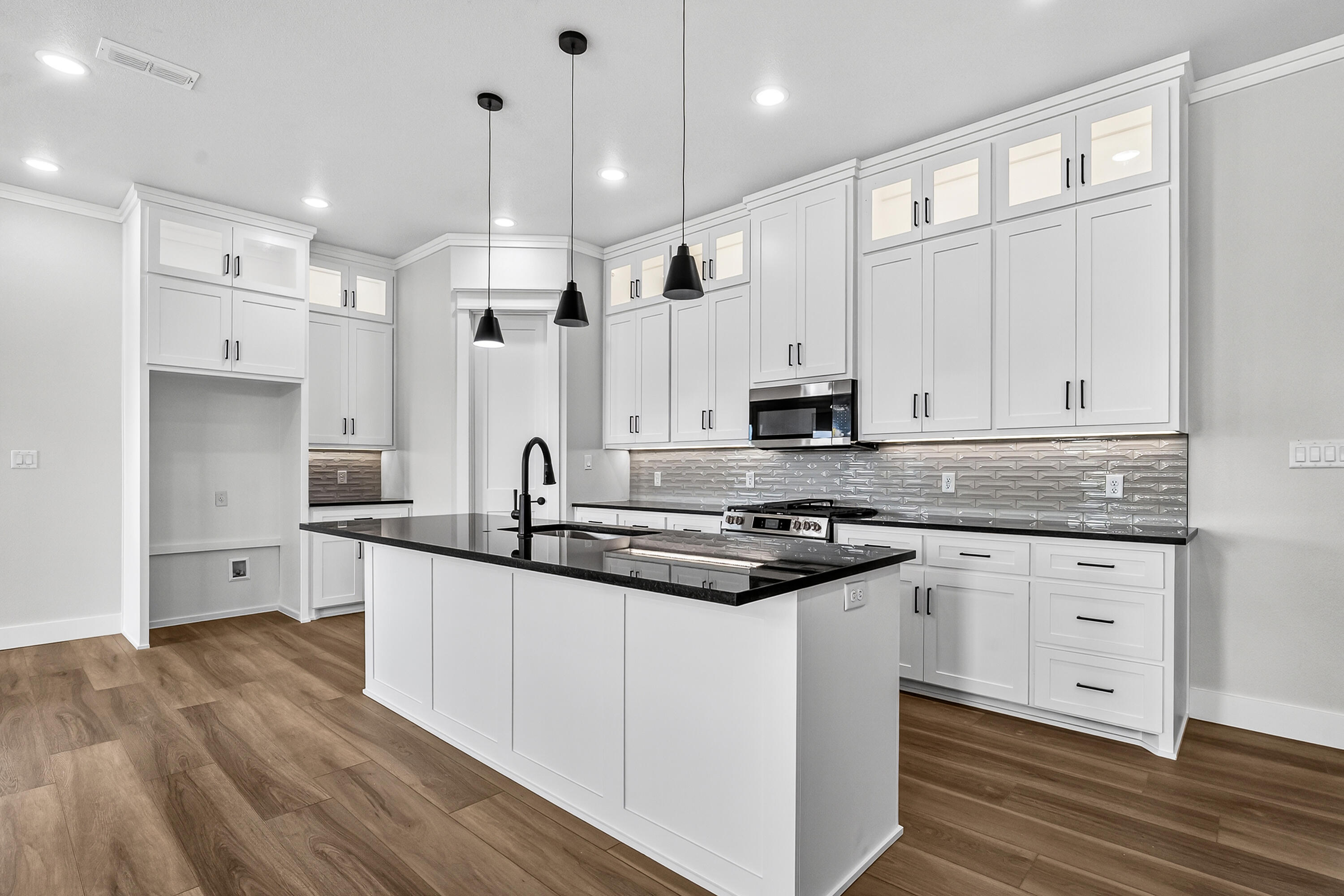 14401 Kenosha Avenue