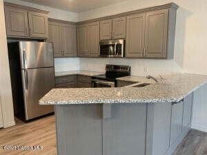 12002 Evanston Avenue Unit b
