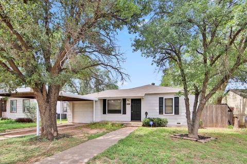 Photo of 2810 42nd Street, Lubbock, TX 79413 (MLS # 202612072)