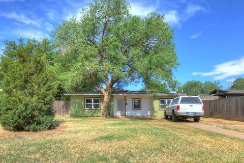 Photo of 4608 Detroit Avenue, Lubbock, TX 79413 (MLS # 202606540)