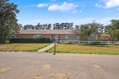 Photo of 9307 N MLK BLVD BLVD, Lubbock, TX 79403 (MLS # 202610231)