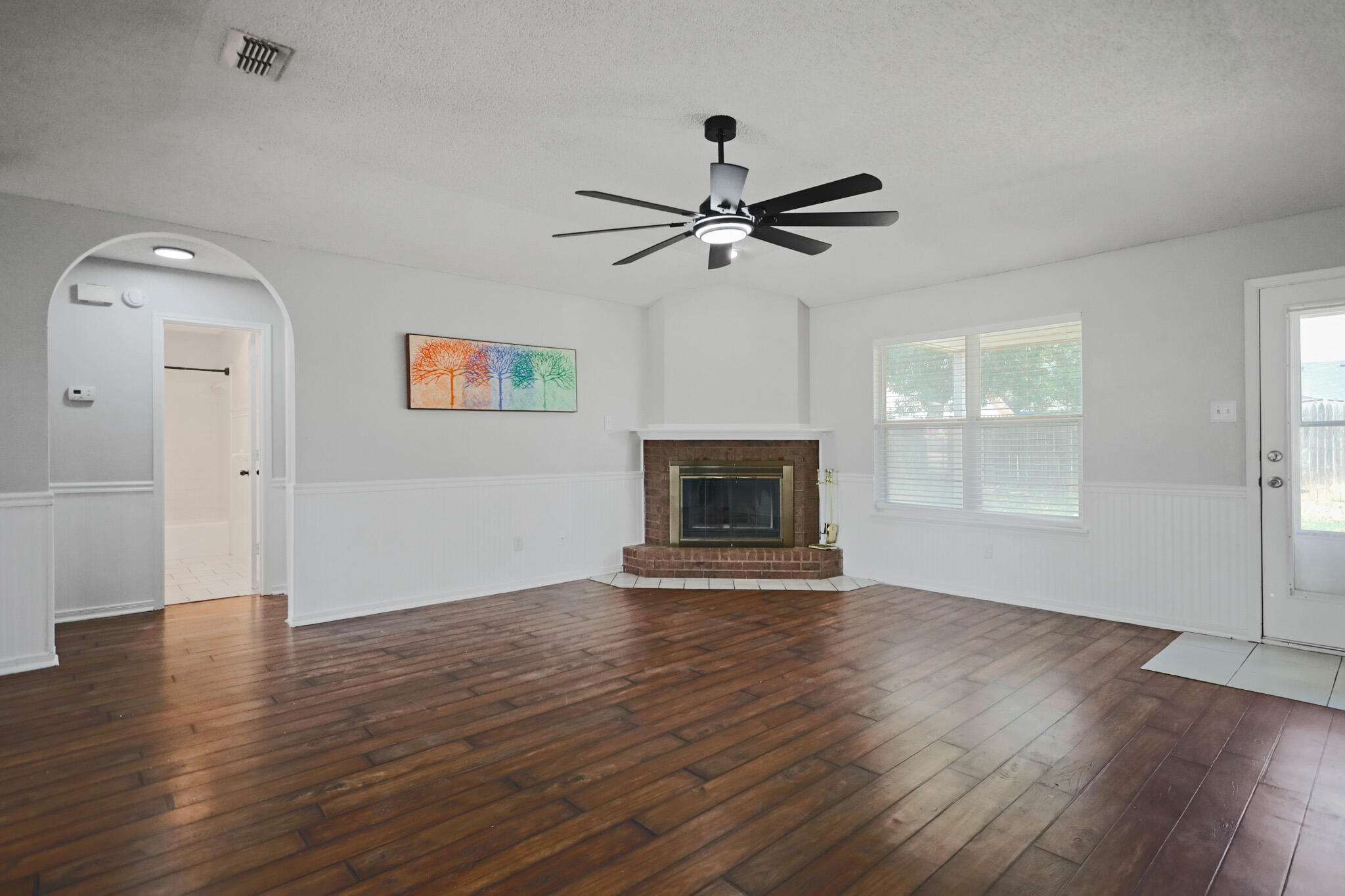 409 Juneau Avenue