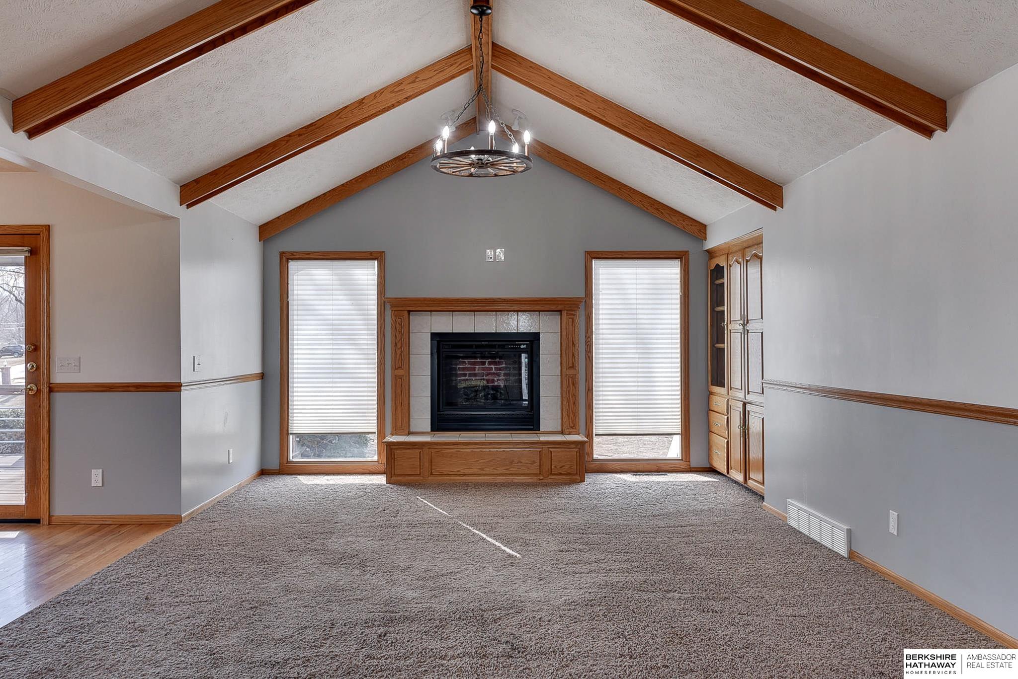 Blair, Nebraska 68008, United States, 3 Bedrooms Bedrooms, ,3 BathroomsBathrooms,Residential,Pending,79890