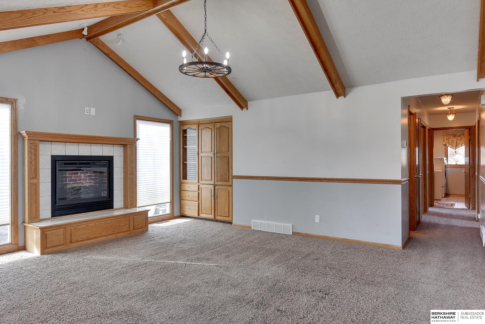 Blair, Nebraska 68008, United States, 3 Bedrooms Bedrooms, ,3 BathroomsBathrooms,Residential,Pending,79890