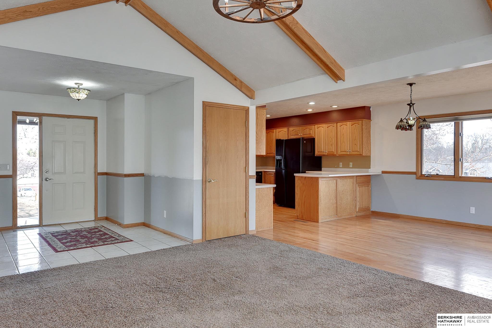 Blair, Nebraska 68008, United States, 3 Bedrooms Bedrooms, ,3 BathroomsBathrooms,Residential,Pending,79890