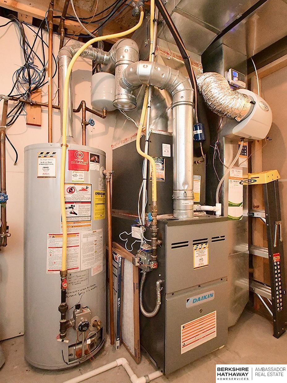 Omaha, Nebraska 68136, United States, 3 Bedrooms Bedrooms, ,2 BathroomsBathrooms,Residential,Pending,44873