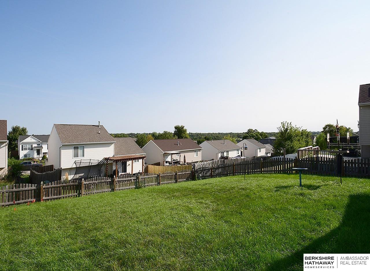 Omaha, Nebraska 68136, United States, 3 Bedrooms Bedrooms, ,2 BathroomsBathrooms,Residential,Pending,44873