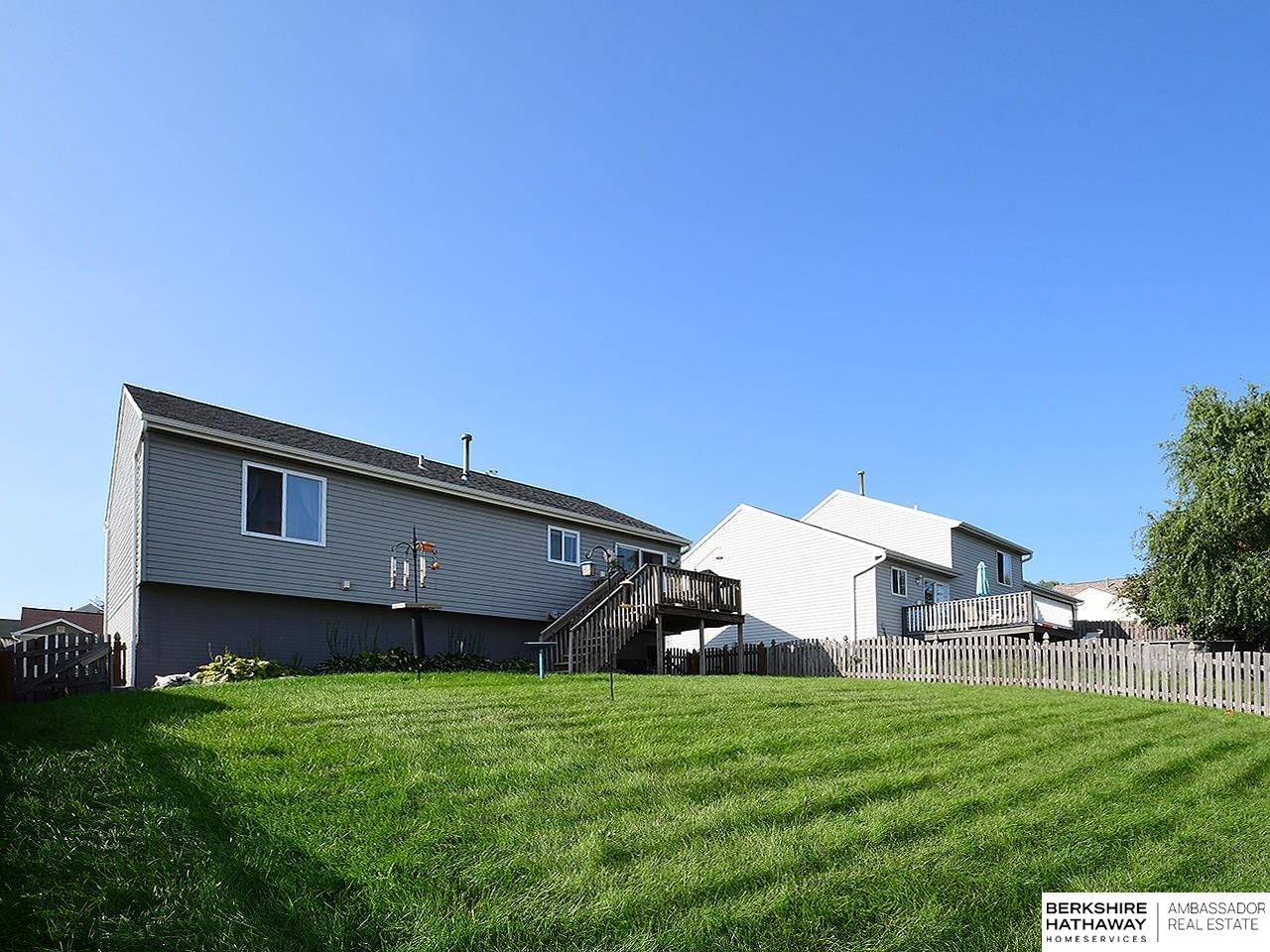 Omaha, Nebraska 68136, United States, 3 Bedrooms Bedrooms, ,2 BathroomsBathrooms,Residential,Pending,44873