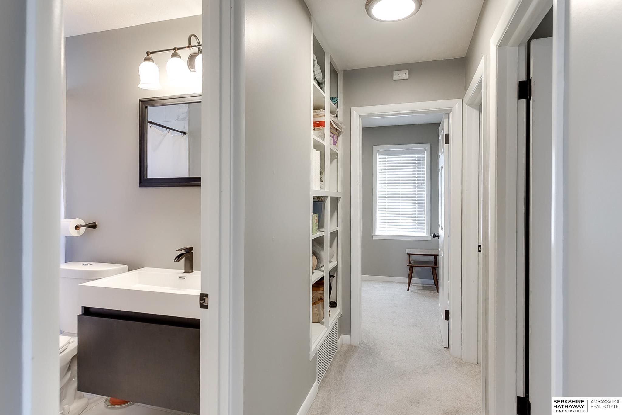 Wahoo, Nebraska 68066, United States, 3 Bedrooms Bedrooms, ,2 BathroomsBathrooms,Residential,Pending,13428