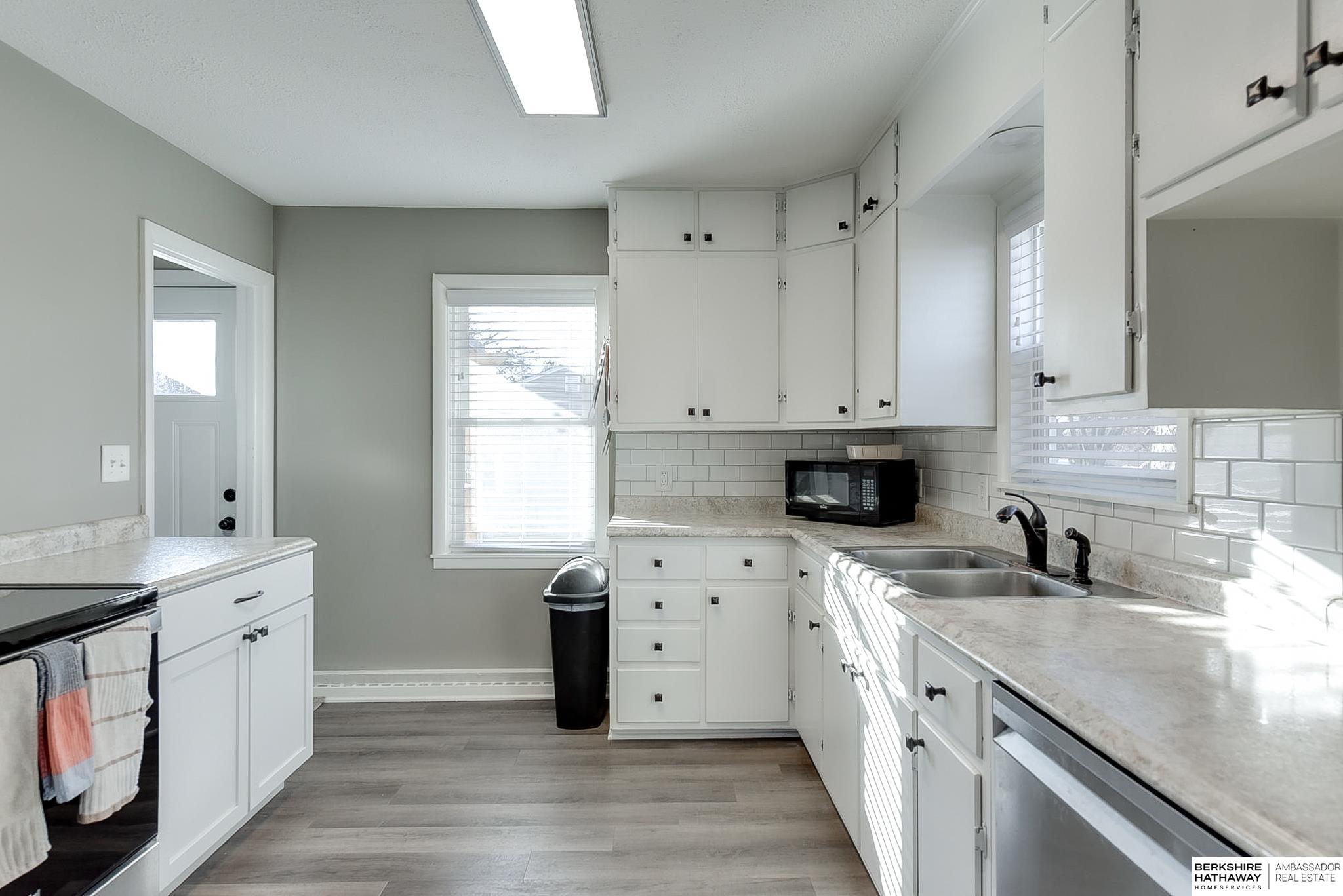 Wahoo, Nebraska 68066, United States, 3 Bedrooms Bedrooms, ,2 BathroomsBathrooms,Residential,Pending,13428