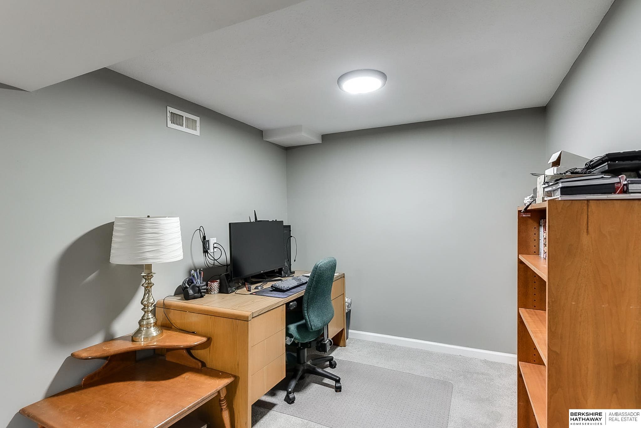 Wahoo, Nebraska 68066, United States, 3 Bedrooms Bedrooms, ,2 BathroomsBathrooms,Residential,Pending,13428